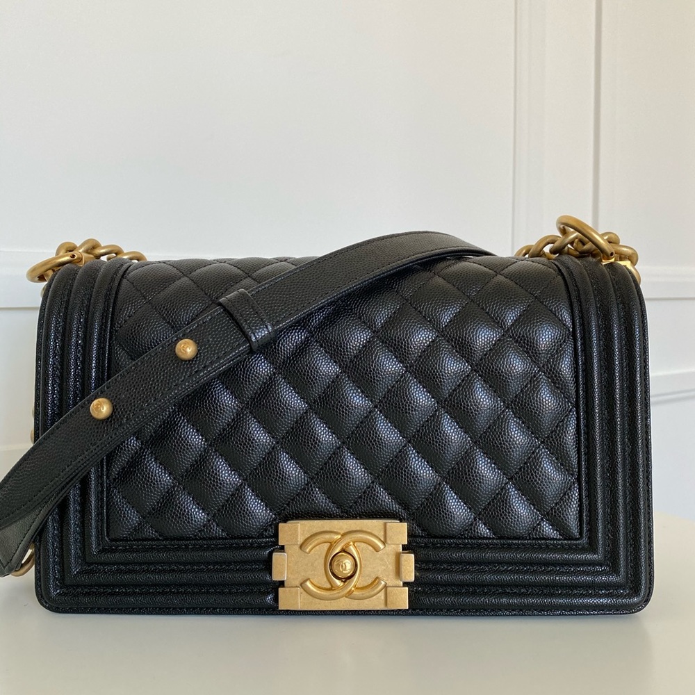 ❌SOLD❌Chanel Le Boy OLD M